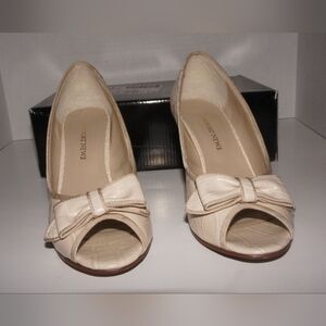 Newport News Cream Peep-Toe Flats with Bow Accent